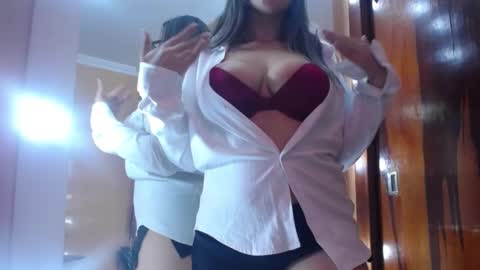 lilieth  online show from February 2025 06:33:01 PM