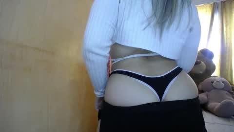 lilieth  online show from October 2025 04:16:01 PM