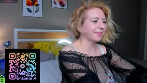 miss_lisaa online show from December 2025 02:28:01 AM