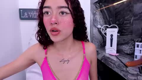 miss_lucyla online show from March 2025 11:03:02 PM
