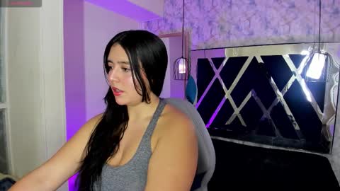  M E L A N I E  online show from March 2026 12:01:02 PM