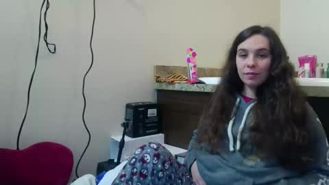 Bella online show from October 2025 12:44:01 AM