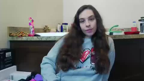 Bella online show from October 2025 03:09:02 AM