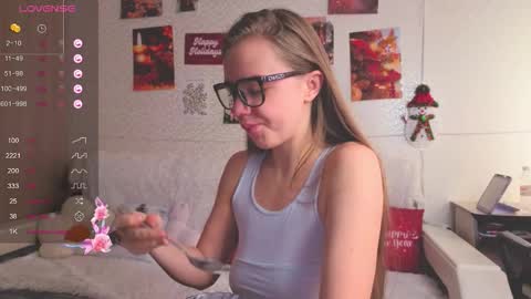 Snapshot of miss_sweetbb chatting on March 2026 04:57:01 AM Bella online show from March 2026 04:57:01 AM