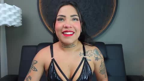 Vaiolette online show from October 2025 11:09:02 AM