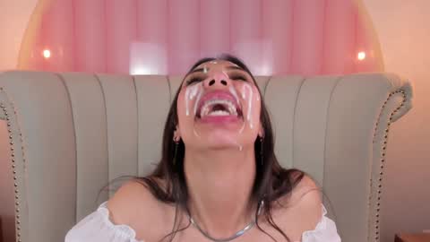 Snapshot of miss_veronicaa chatting on December 2024 05:41:02 PM Veronica summer 7AM to 1500 PM hour GMT-5 online show from December 2024 05:41:02 PM
