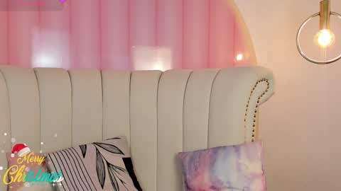 Snapshot of miss_veronicaa chatting on December 2024 02:44:01 PM Veronica summer 7AM to 1500 PM hour GMT-5 online show from December 2024 02:44:01 PM