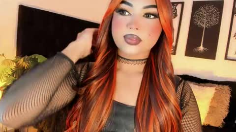 miss_zz online show from October 2025 07:12:02 PM