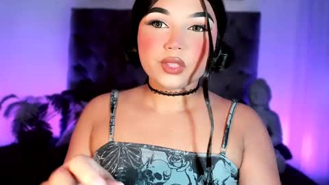 Snapshot of miss_zz chatting on May 2026 01:55:01 AM miss_zz online show from May 2026 01:55:01 AM