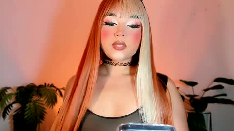 Snapshot of miss_zz chatting on May 2026 12:01:02 PM miss_zz online show from May 2026 12:01:02 PM