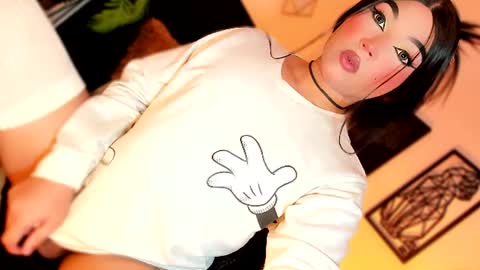 Snapshot of miss_zz chatting on June 2026 05:59:02 PM miss_zz online show from June 2026 05:59:02 PM