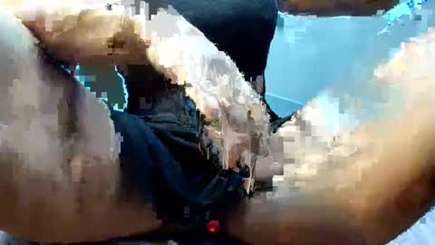 Alesyamuscledoll online show from December 2024 03:33:02 PM