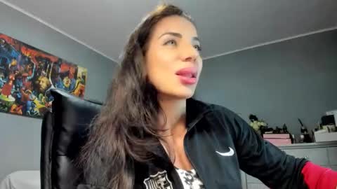 Alesyamuscledoll online show from March 2025 08:40:01 PM