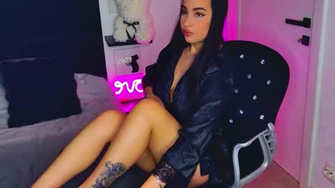 Amelia online show from March 2026 06:51:01 PM