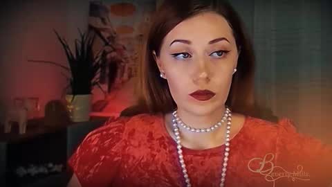 Snapshot of missbeverlymills chatting on March 2026 06:10:01 PM The divine Beverly online show from March 2026 06:10:01 PM