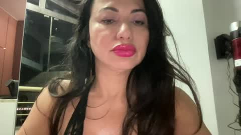 Missbumbum online show from June 2026 09:13:01 PM