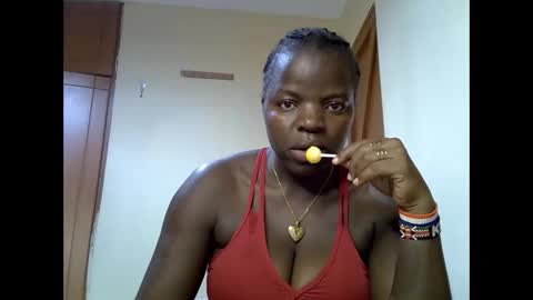 Snapshot of misscandy352_ chatting on May 2026 02:13:02 PM misscandy352_ online show from May 2026 02:13:02 PM
