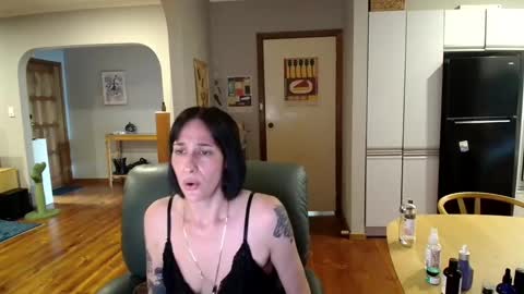 Snapshot of misscarmilla444 chatting on February 2026 05:39:02 AM MissCarmilla444 online show from February 2026 05:39:02 AM