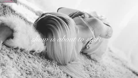 Chloe freelance model Please your thumbs up are important  online show from March 2026 01:09:02 AM