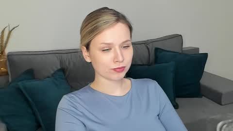 Miss Darina Ross online show from January 2025 06:07:01 PM