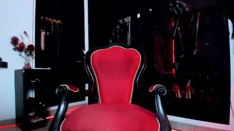 Snapshot of missdarklady chatting on February 2025 12:48:01 AM Missdarklady online show from February 2025 12:48:01 AM