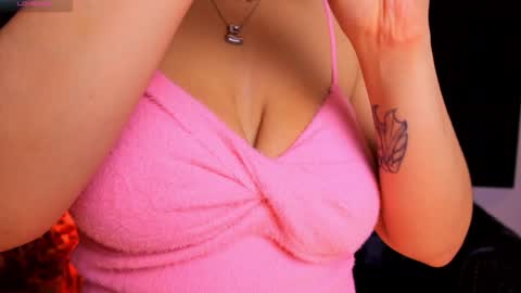Snapshot of misselektra__ chatting on December 2024 03:51:02 AM ELEKTRA online show from December 2024 03:51:02 AM