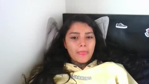 melodie  online show from November 2025 09:15:02 PM