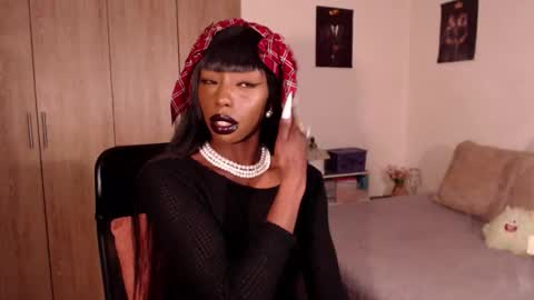 Emilie Diaz online show from December 2025 11:14:02 PM