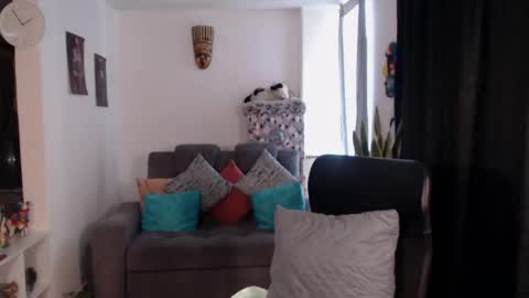 Emilie Diaz online show from April 2026 03:04:01 PM