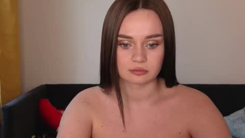 Snapshot of missevax_ chatting on April 2026 04:48:01 PM Eva online show from April 2026 04:48:01 PM
