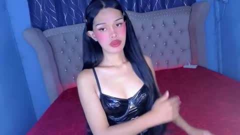 Snapshot of missionary_addiction_cumshot chatting on December 2025 05:55:02 AM im your queen steffie online show from December 2025 05:55:02 AM