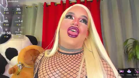 kassandra lazcano online show from November 2025 02:10:02 AM