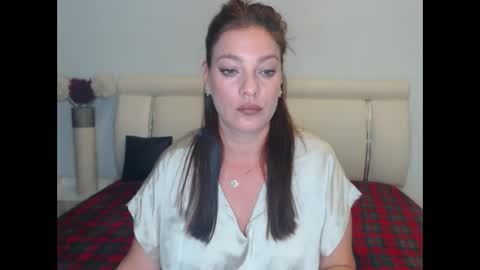 Khloe online show from September 2025 05:51:01 PM