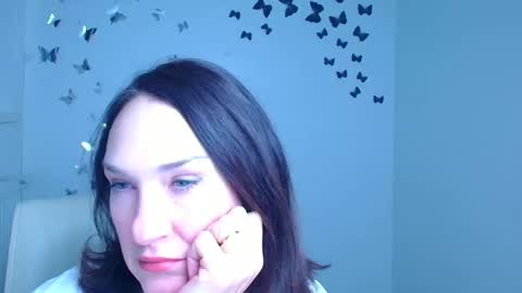 Christina online show from January 2026 12:21:02 PM