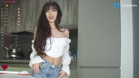 Snapshot of misslunacutie chatting on February 2025 04:31:01 AM misslunacutie online show from February 2025 04:31:01 AM