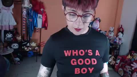 Miss Mia online show from July 2026 04:43:01 PM