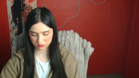Snapshot of missmiamiss chatting on April 2026 11:19:02 AM Mia online show from April 2026 11:19:02 AM