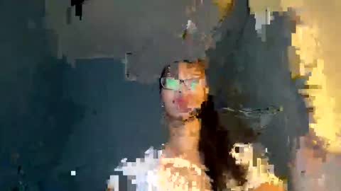 missminervaa online show from April 2026 08:20:01 PM