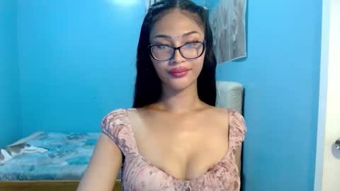 Snapshot of missminervaa chatting on May 2026 03:27:01 PM missminervaa online show from May 2026 03:27:01 PM