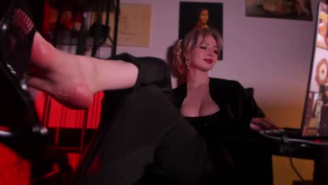   online show from January 2025 04:38:01 PM