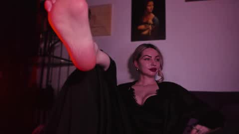   online show from February 2025 08:11:02 PM