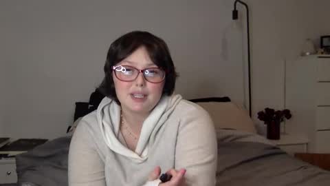 Snapshot of missmistressmal chatting on November 2025 02:44:02 AM missmistressmal online show from November 2025 02:44:02 AM