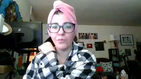 MissMona online show from February 2026 11:04:01 AM