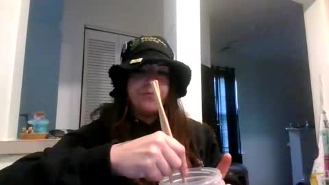 MissMona online show from April 2026 05:23:01 PM