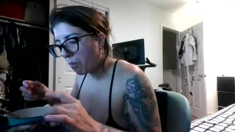 MissMona online show from July 2026 10:21:02 AM