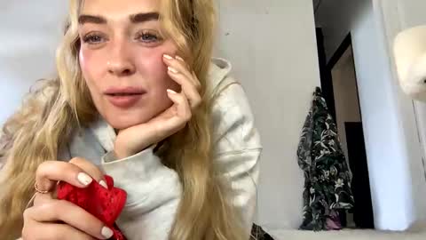 Miss Natural online show from June 2026 01:32:02 PM
