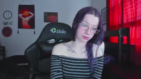 Snapshot of missnikkivill chatting on February 2026 07:09:01 PM Mistress Nikki Vill online show from February 2026 07:09:01 PM
