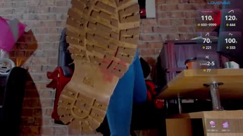 Miss Venus online show from March 2025 07:16:01 AM