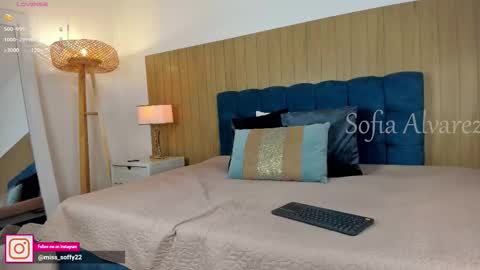 Emma Prada online show from February 2026 11:48:02 AM