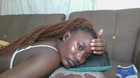Snapshot of missprettygal chatting on September 2025 09:48:01 PM pretty gal online show from September 2025 09:48:01 PM